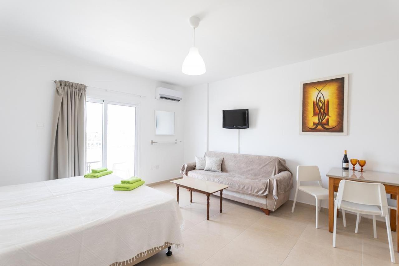 Christothea Apartments Agia Napa Exterior foto